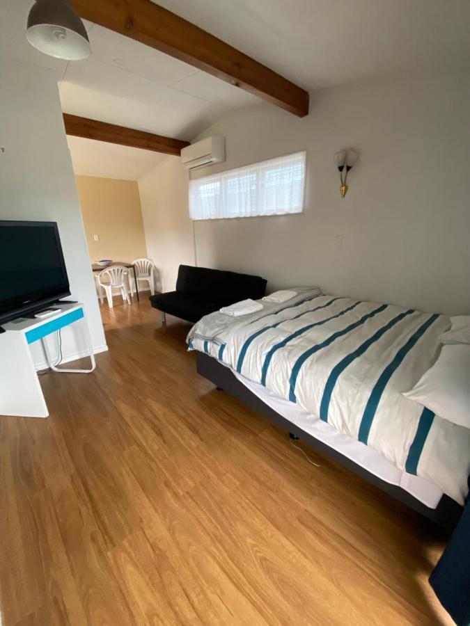 Featherston Motels And Camping Exteriér fotografie